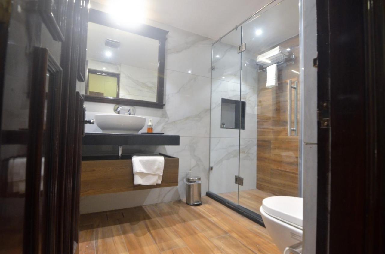 Hotel Rio Benaras Βαρανάσι Εξωτερικό φωτογραφία
