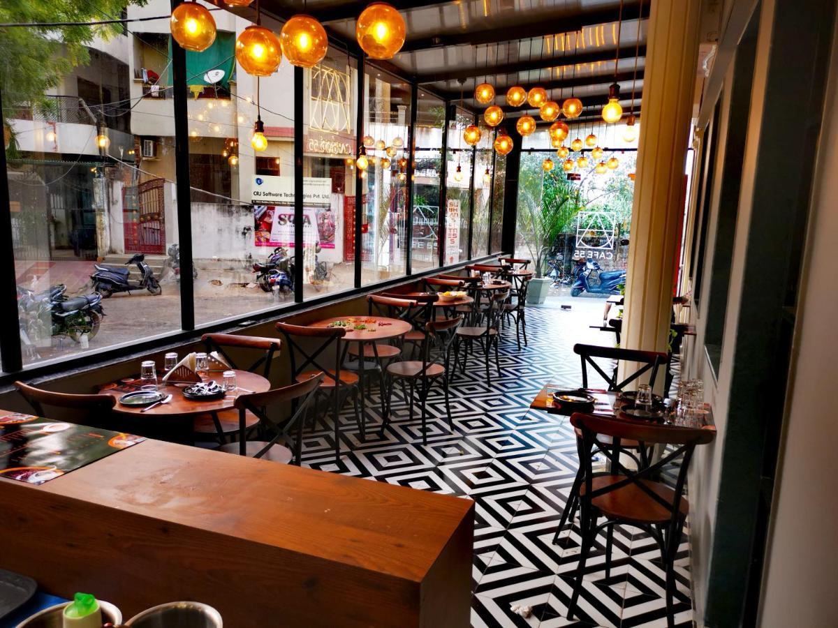 Hotel Rio Benaras Βαρανάσι Εξωτερικό φωτογραφία