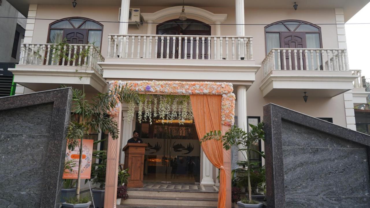 Hotel Rio Benaras Βαρανάσι Εξωτερικό φωτογραφία