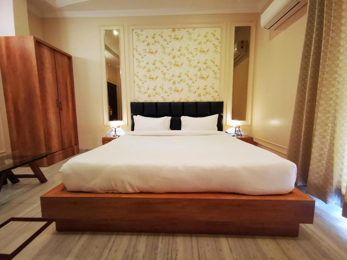 Hotel Rio Benaras Βαρανάσι Εξωτερικό φωτογραφία